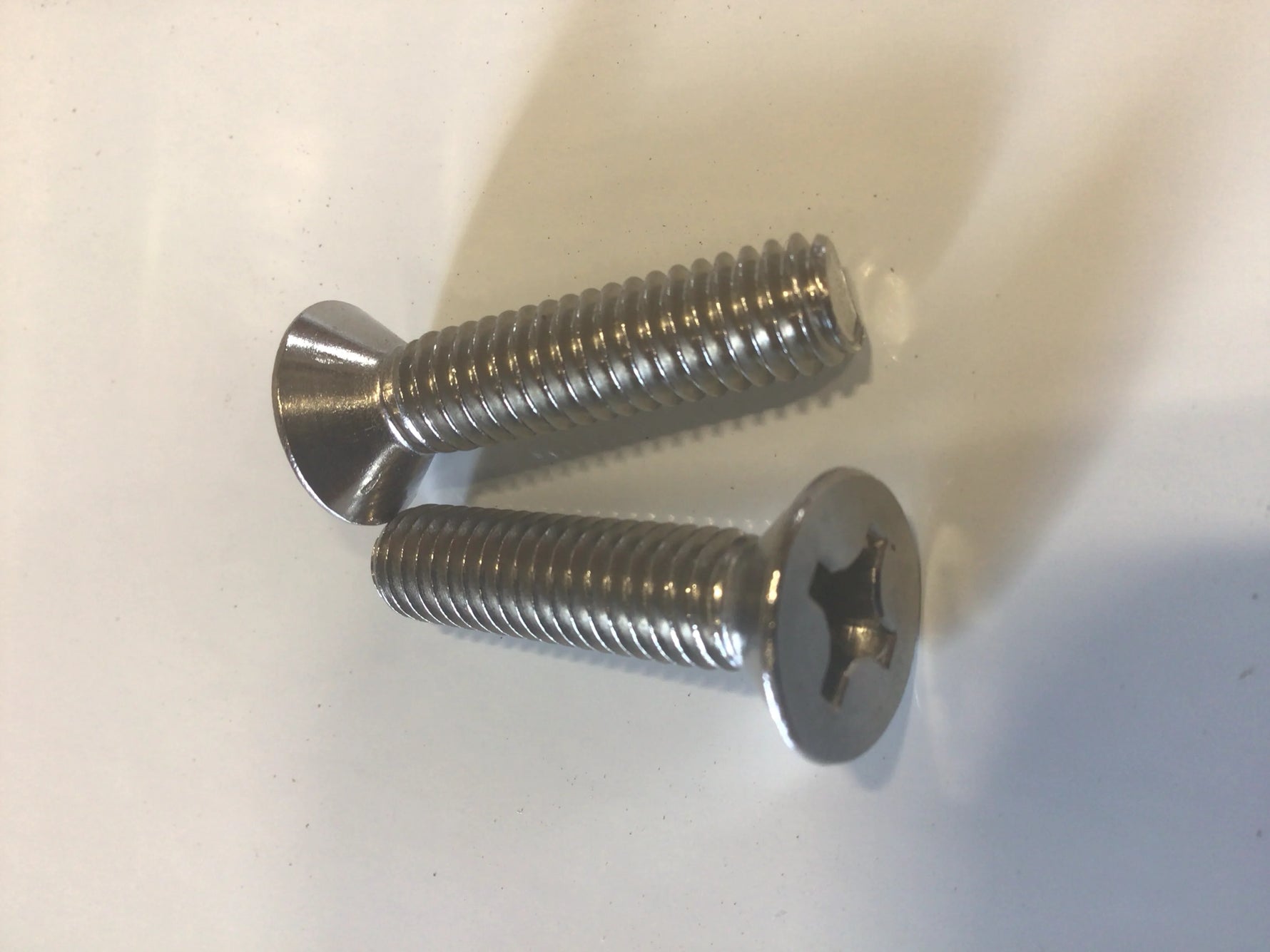 5/16' - 18 X 1-1/4' Flat Phil M/S 18-8 S/S (Bracket 300mm & Idler PVC)_0.133