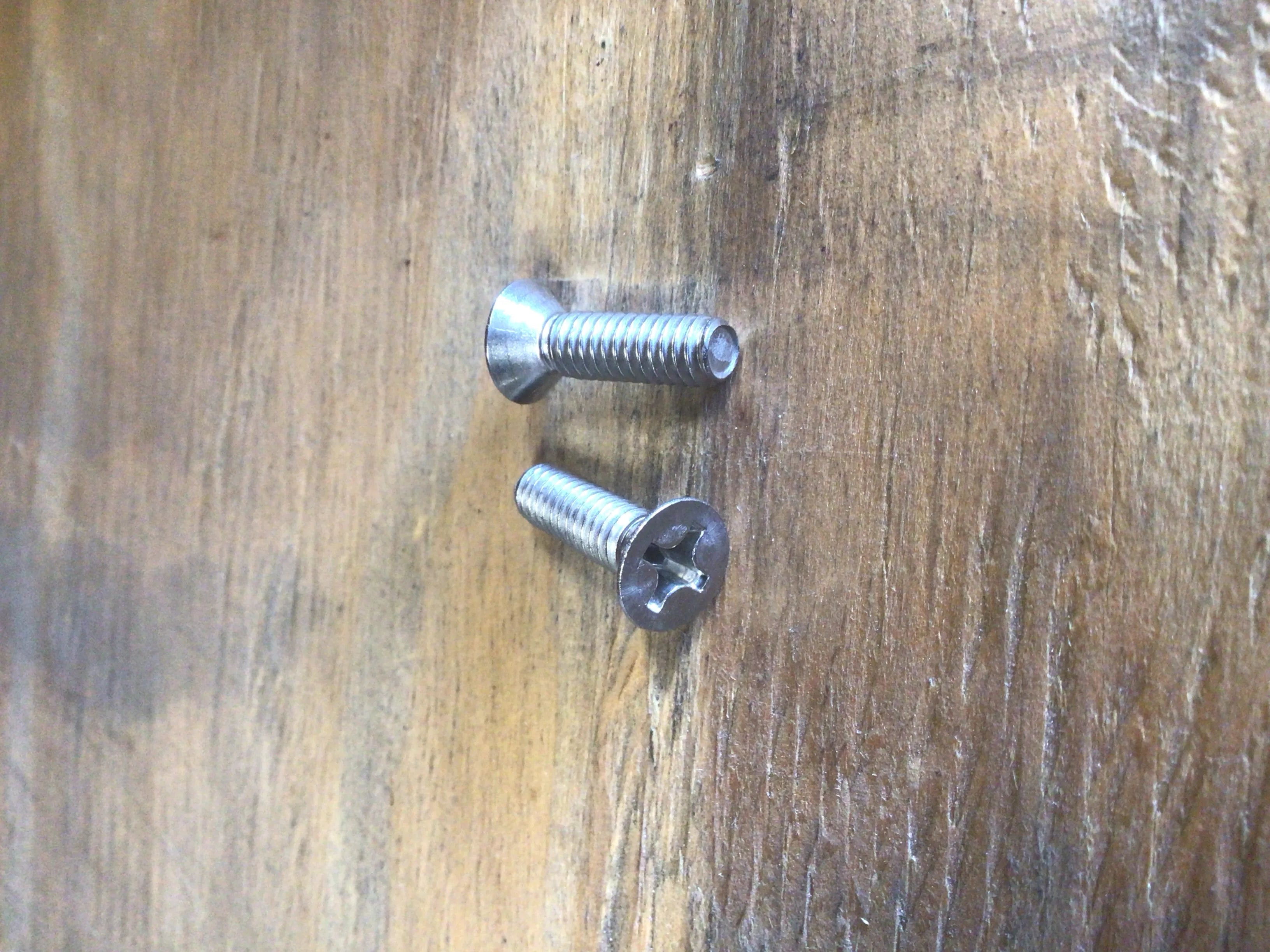 Screw -Flat Phil 12-24 X 3/4" Ss (Sp Endcap to Bracket)