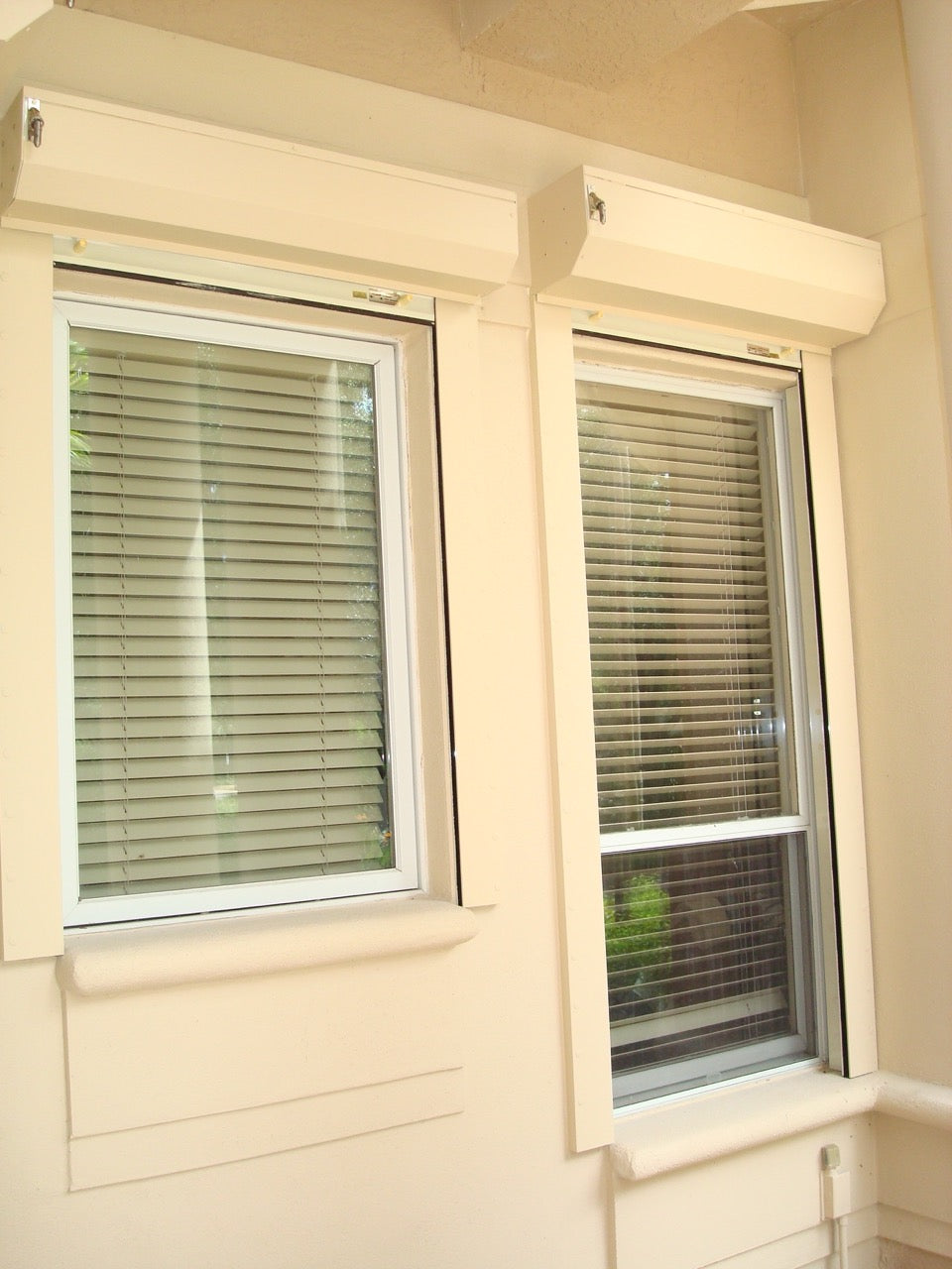 Rolldown hurricane shutters by Advanced Hurricane Technology (photo 81)